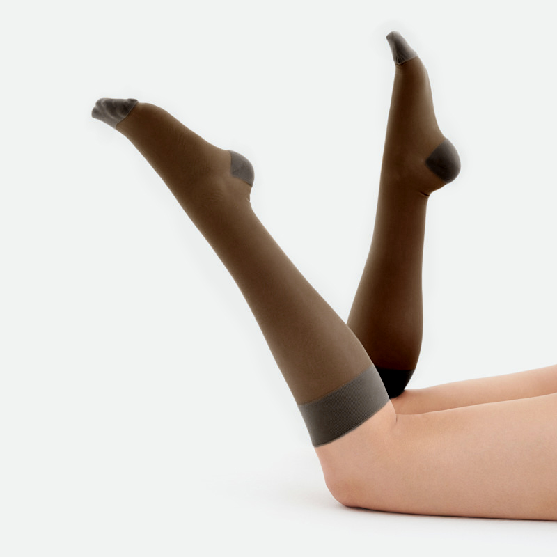 Компрессионные гольфы 1С104 VENOTEKS, 1 класс купить в OrtoMir24